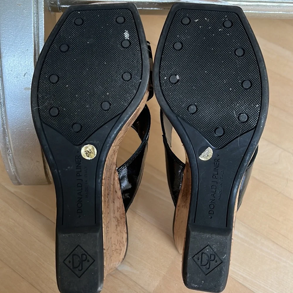 Donald J Pliner “Sim” Cork Wedge Sandals - Picture 8 of 11